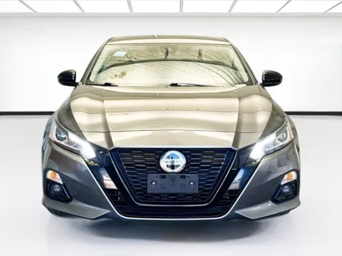 Photos of 2022 Nissan Altima 2.5 SR for sale in Montclair, CA at STG Montclair