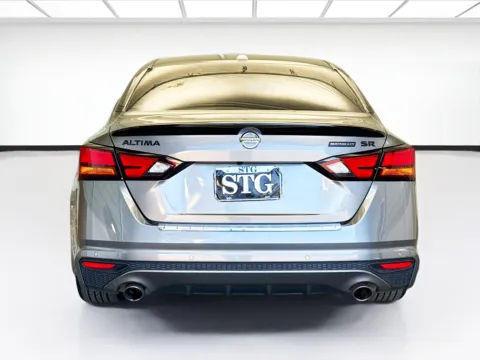 More photos of 2022 Nissan Altima 2.5 SR at STG Montclair, CA