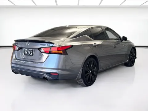 More photos of 2022 Nissan Altima 2.5 SR at STG Montclair, CA