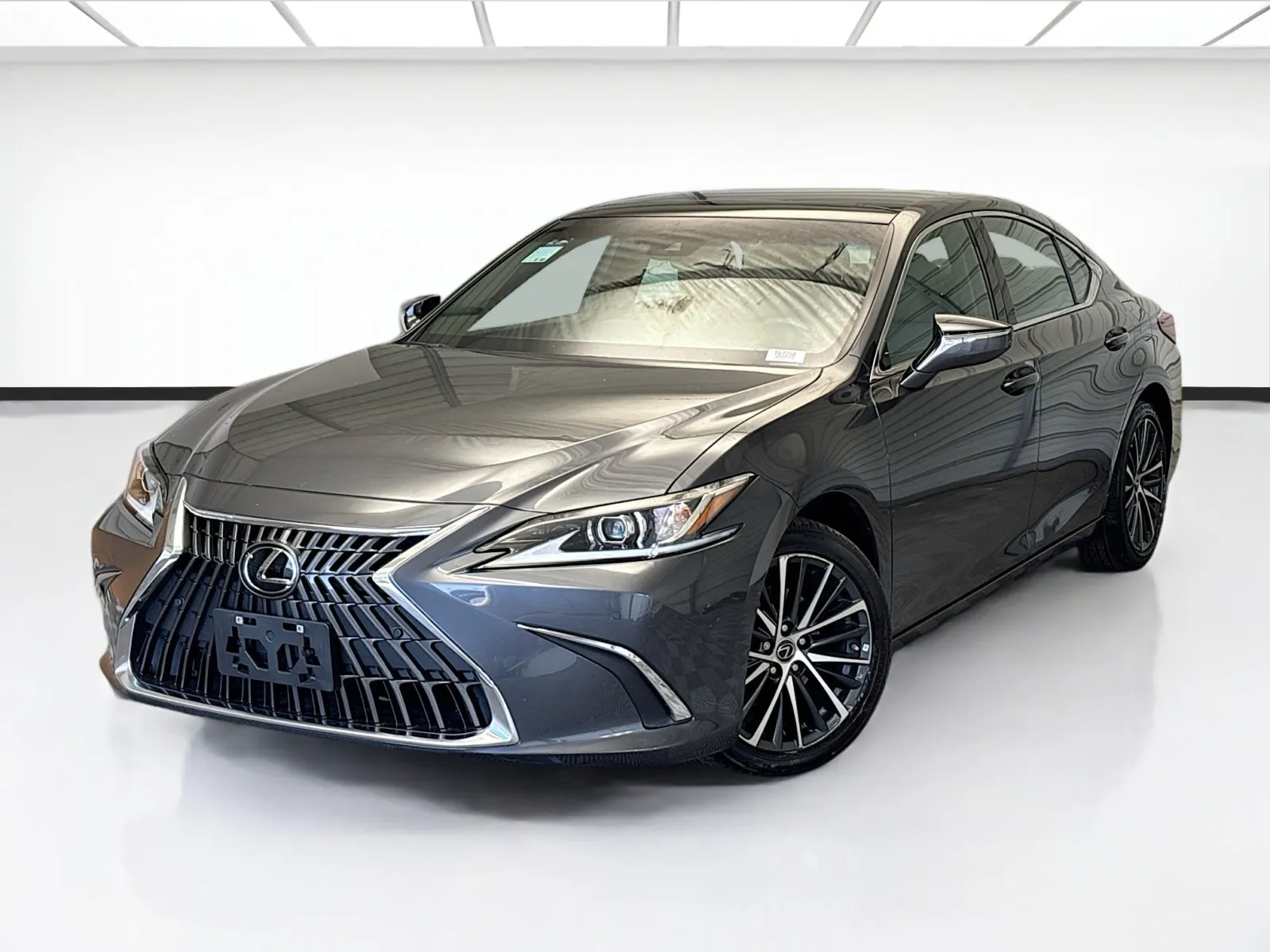 Gray 2022 Lexus ES 350 for sale in Montclair, CA