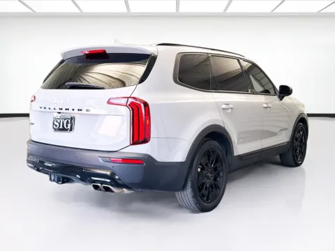 More photos of 2022 Kia Telluride EX at STG Montclair, CA