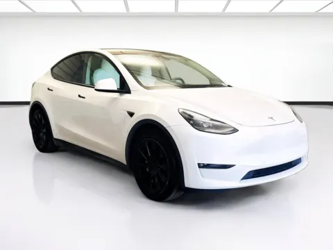 Another view of 2022 Tesla Model Y Long Range 7 Seater for sale in Montclair, CA at STG Montclair