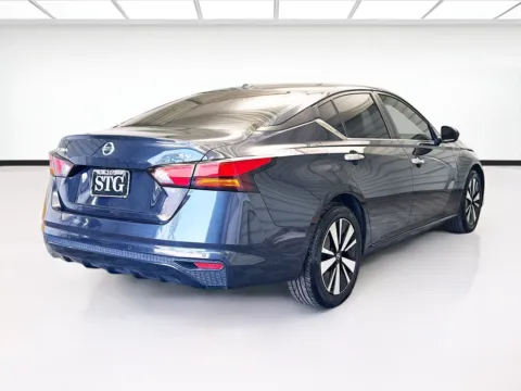 More photos of 2021 Nissan Altima 2.5 SV at STG Montclair, CA