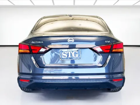 More photos of 2021 Nissan Altima 2.5 SV at STG Montclair, CA