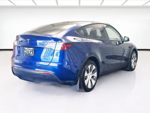 More photos of 2023 Tesla Model Y Long Range at STG Montclair, CA