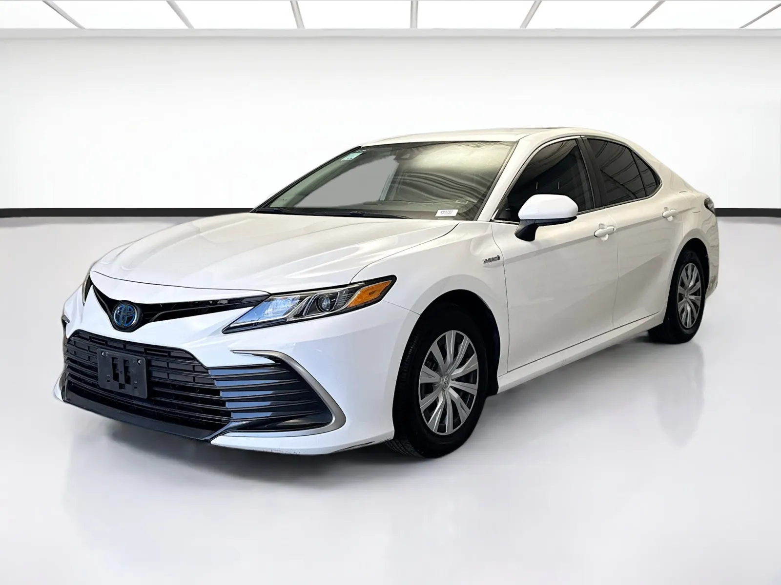 2021 Toyota Camry Hybrid LE for sale in Montclair, CA