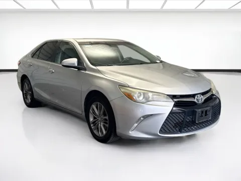 Another view of 2016 Toyota Camry SE for sale in Montclair, CA at STG Montclair