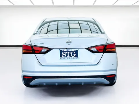 More photos of 2020 Nissan Altima 2.5 S at STG Montclair, CA