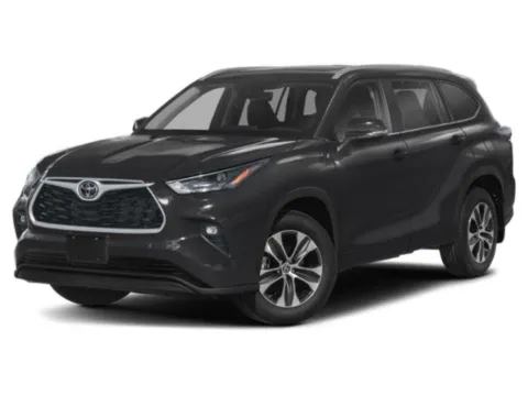 Silver 2024 Toyota Highlander XLE for sale in Montclair, CA