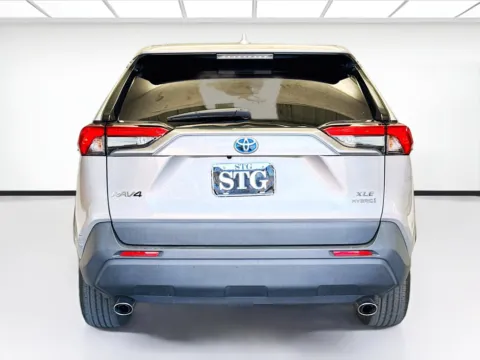 More photos of 2022 Toyota RAV4 Hybrid XLE at STG Montclair, CA
