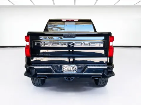 More photos of 2022 Chevrolet Silverado 1500 LT Trail Boss at STG Montclair, CA