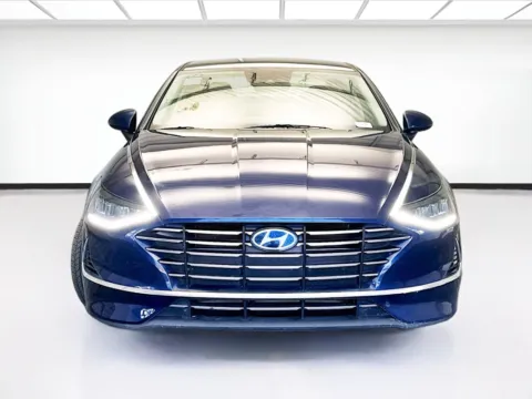 Photos of 2022 Hyundai Sonata SE for sale in Montclair, CA at STG Montclair