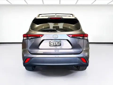 More photos of 2021 Toyota Highlander L at STG Montclair, CA