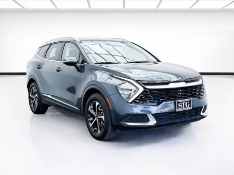 Another view of 2023 Kia Sportage Hybrid EX for sale in Montclair, CA at STG Montclair