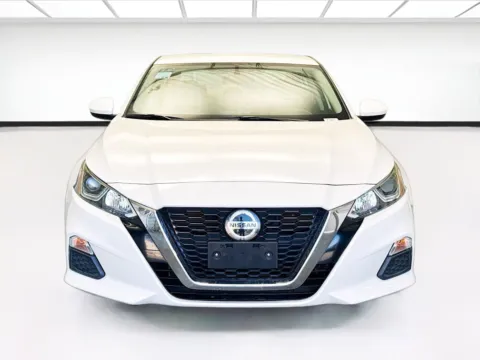 Photos of 2020 Nissan Altima 2.5 S for sale in Montclair, CA at STG Montclair