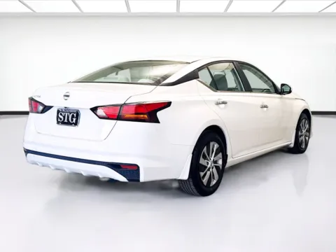More photos of 2020 Nissan Altima 2.5 S at STG Montclair, CA