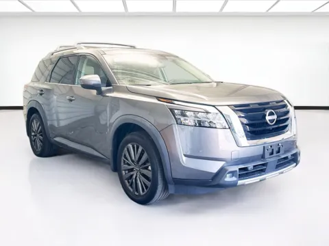 Another view of 2022 Nissan Pathfinder SL for sale in Montclair, CA at STG Montclair
