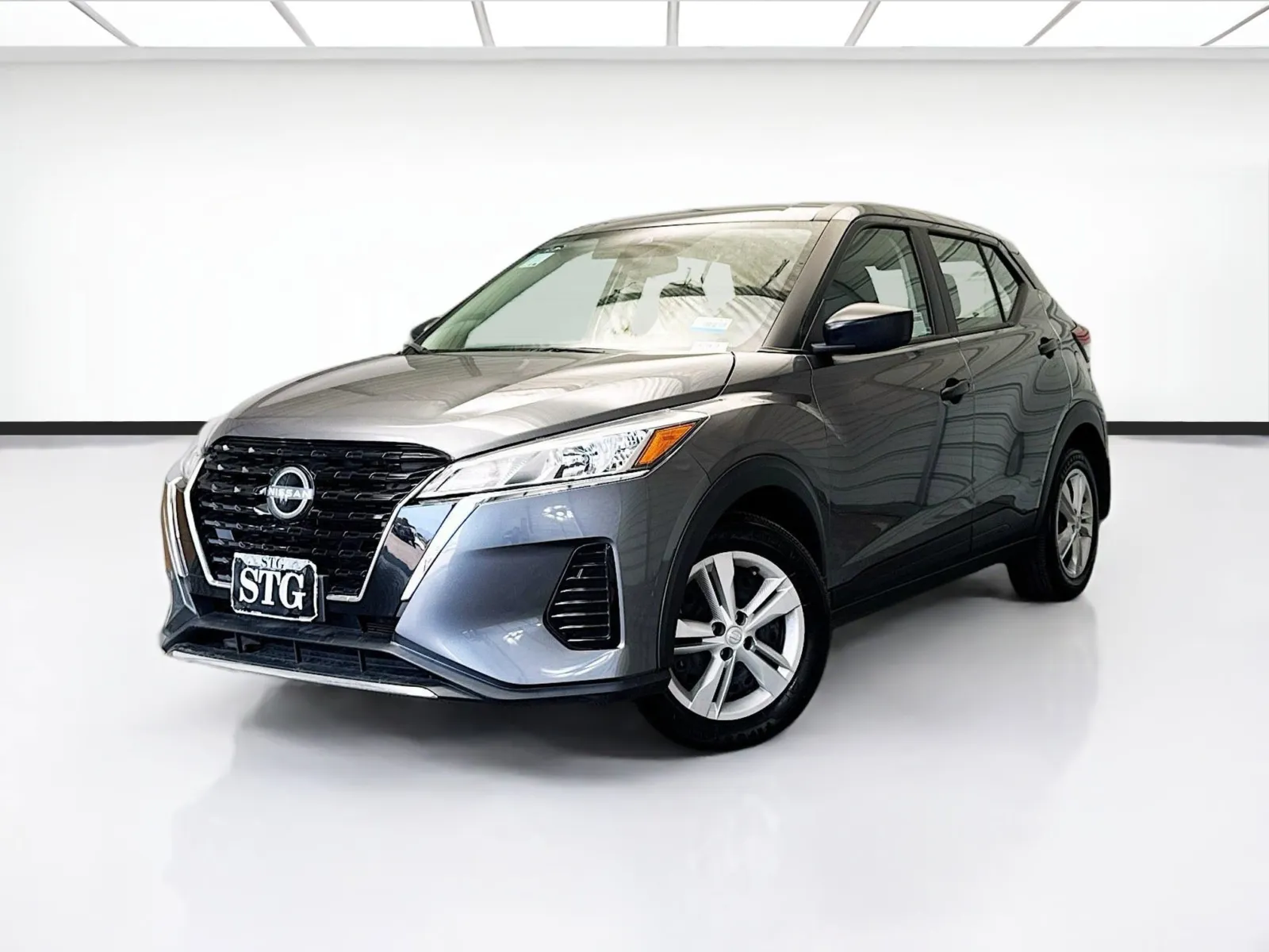 Gray 2024 Nissan Kicks S for sale in Montclair, CA