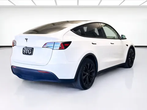 More photos of 2021 Tesla Model Y Standard Range at STG Montclair, CA