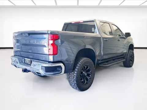 More photos of 2019 Chevrolet Silverado 1500 LT at STG Montclair, CA
