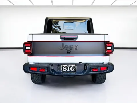 More photos of 2022 Jeep Gladiator Rubicon at STG Montclair, CA