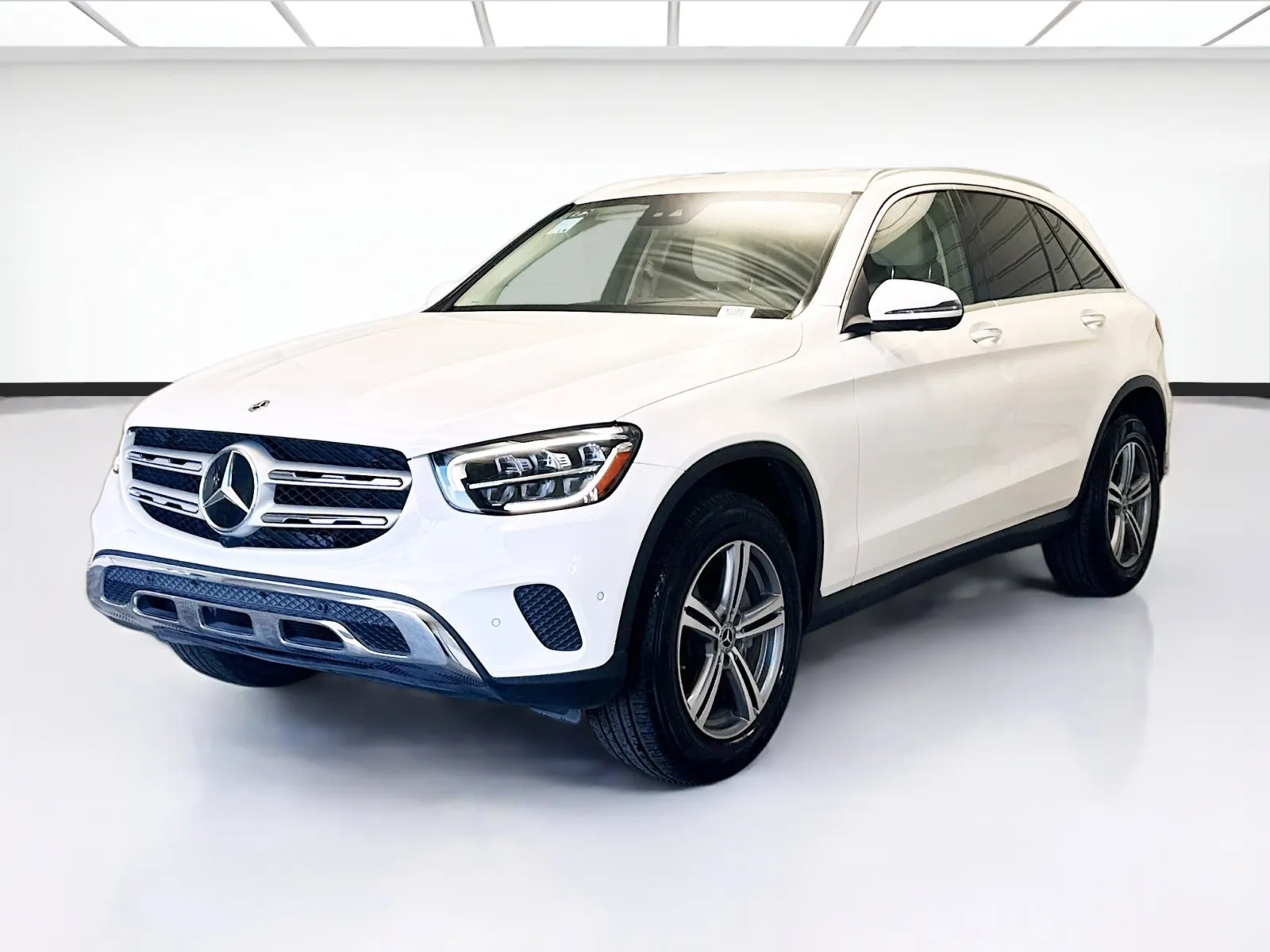 Black 2022 Mercedes-Benz GLC 300 for sale in Montclair, CA