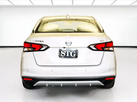 More photos of 2021 Nissan Versa 1.6 SV at STG Montclair, CA