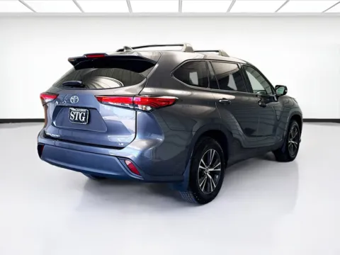 More photos of 2022 Toyota Highlander LE at STG Montclair, CA