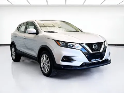 Another view of 2022 Nissan Rogue Sport S for sale in Montclair, CA at STG Montclair