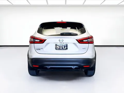 More photos of 2022 Nissan Rogue Sport S at STG Montclair, CA