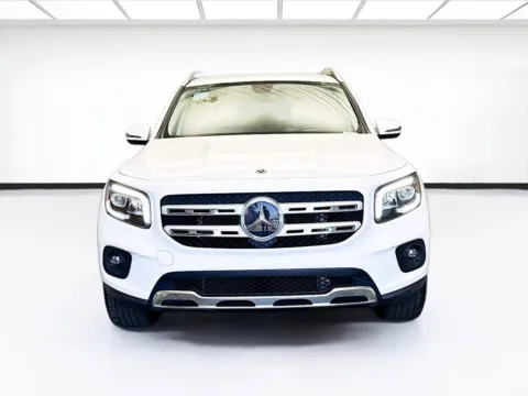 Photos of 2020 Mercedes-Benz GLB 250 for sale in Montclair, CA at STG Montclair