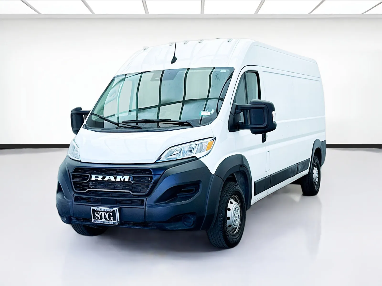 White 2023 Ram ProMaster 2500 High Roof for sale in Montclair, CA