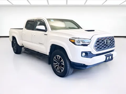 Another view of 2022 Toyota Tacoma V6 for sale in Montclair, CA at STG Montclair