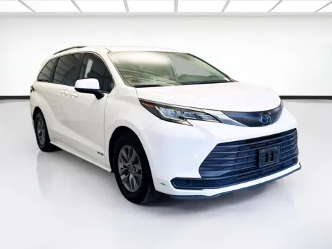 Another view of 2021 Toyota Sienna LE 8 Passenger for sale in Montclair, CA at STG Montclair