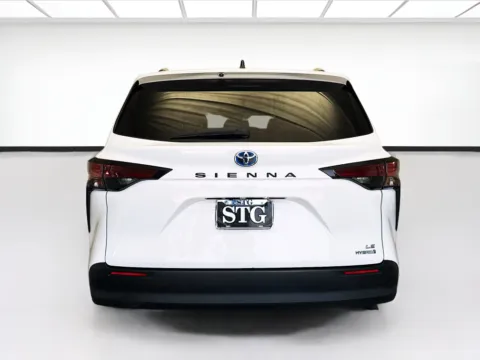 More photos of 2021 Toyota Sienna LE 8 Passenger at STG Montclair, CA