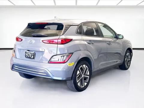 More photos of 2022 Hyundai Kona Electric Limited at STG Montclair, CA