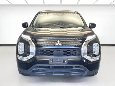 Photos of 2022 Mitsubishi Outlander ES for sale in Montclair, CA at STG Montclair