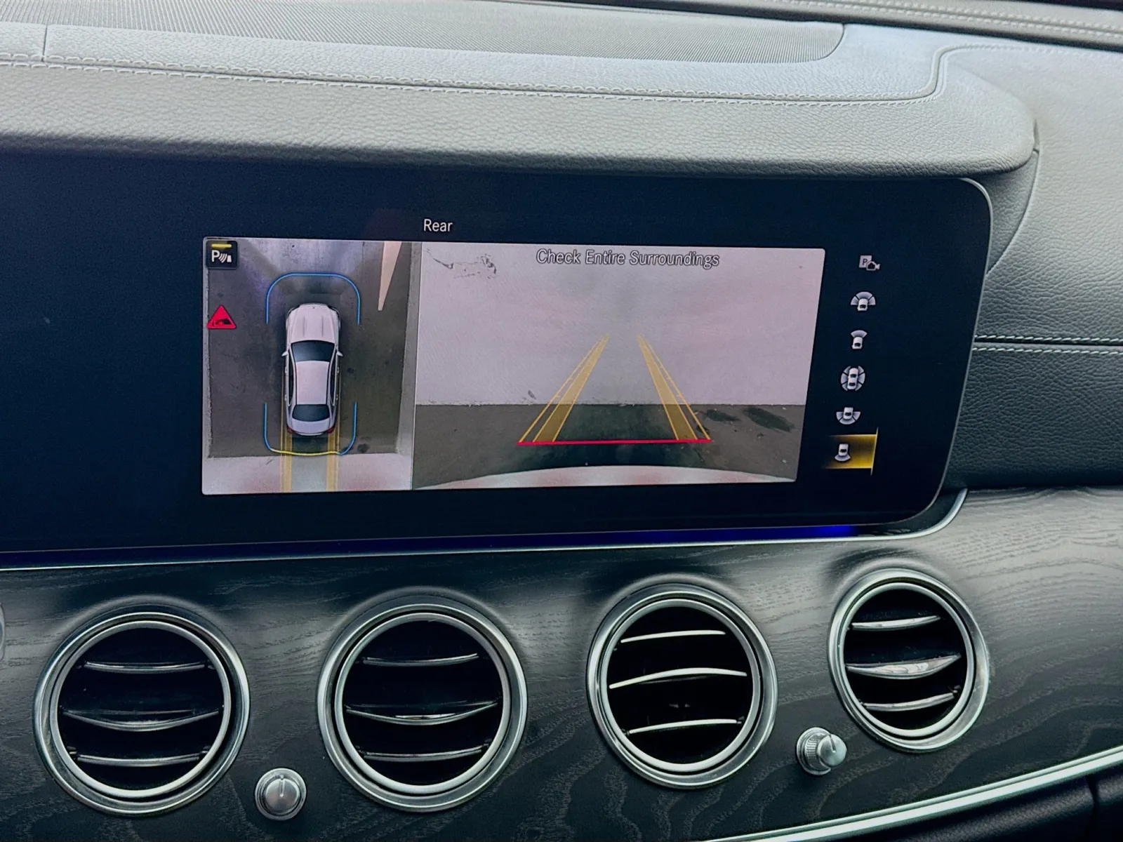 2022 Mercedes Benz E 53 AMG 4MATIC photo 3