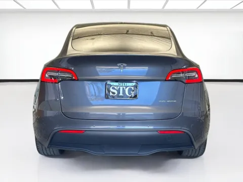 More photos of 2022 Tesla Model Y Long Range at STG Montclair, CA