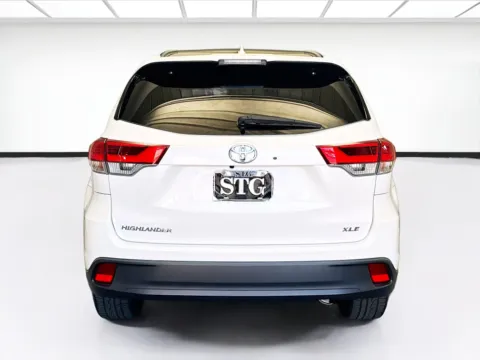 More photos of 2019 Toyota Highlander at STG Montclair, CA