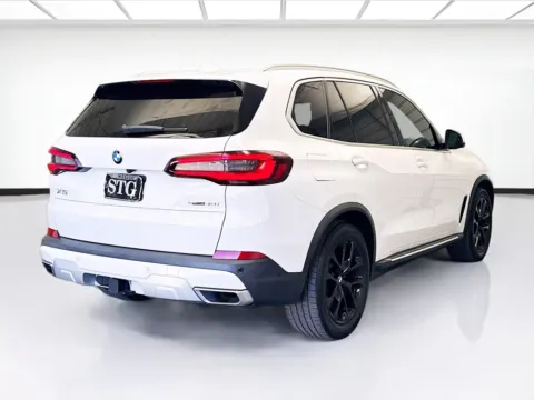 More photos of 2021 BMW X5 sDrive40i at STG Montclair, CA