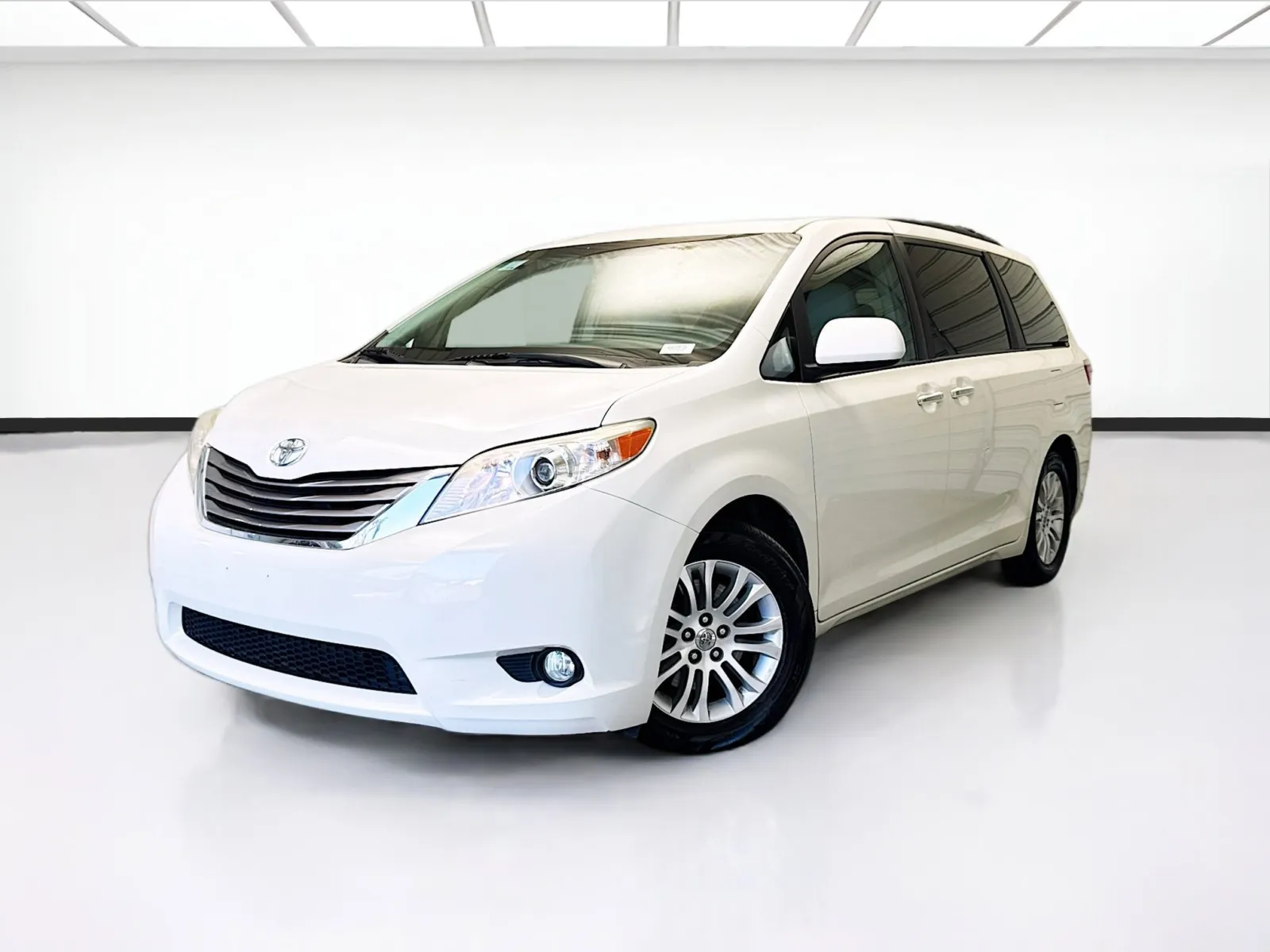Red 2016 Toyota Sienna L 7 Passenger for sale in Montclair, CA