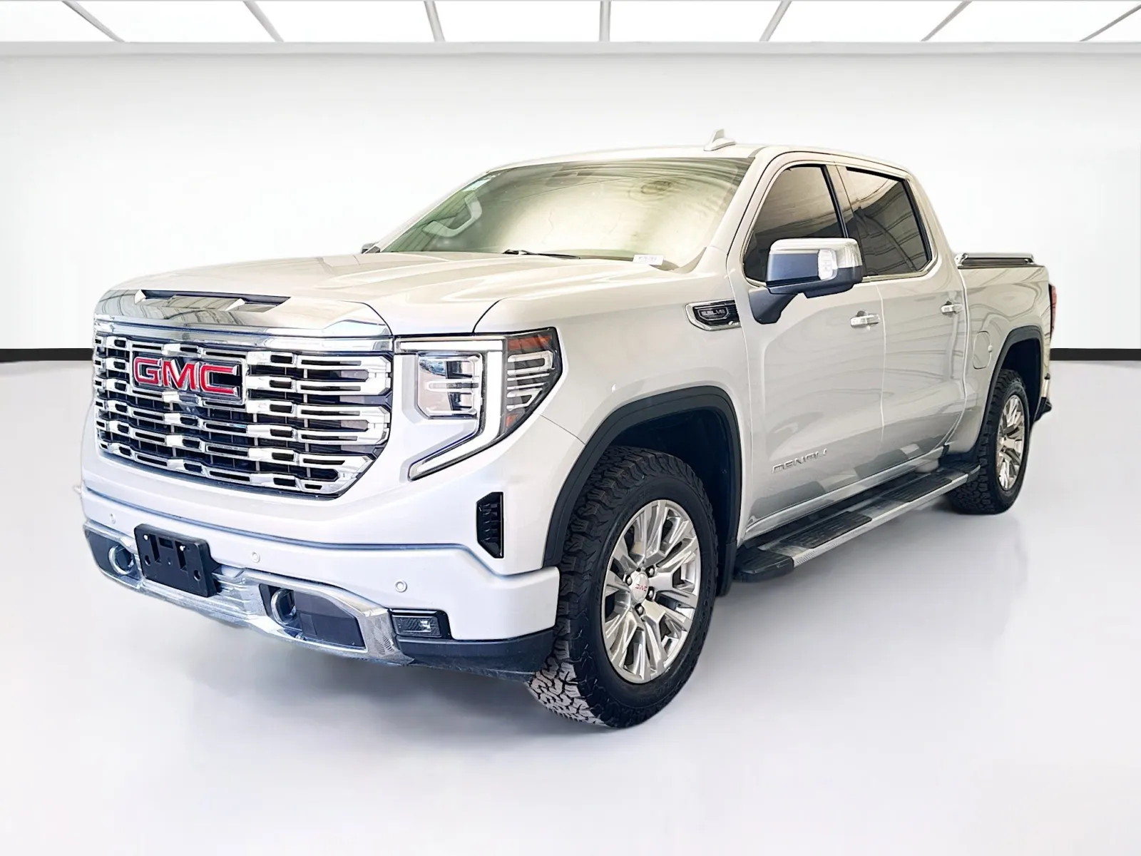 Silver 2022 GMC Sierra 1500 Denali for sale in Montclair, CA