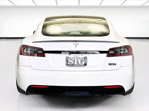 More photos of 2021 Tesla Model S Plaid at STG Montclair, CA