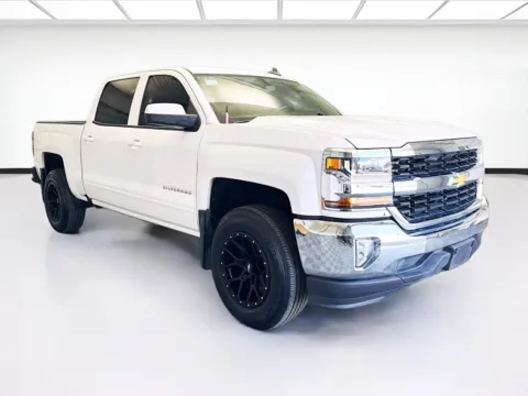 Another view of 2017 Chevrolet Silverado 1500 LT LT1 for sale in Montclair, CA at STG Montclair