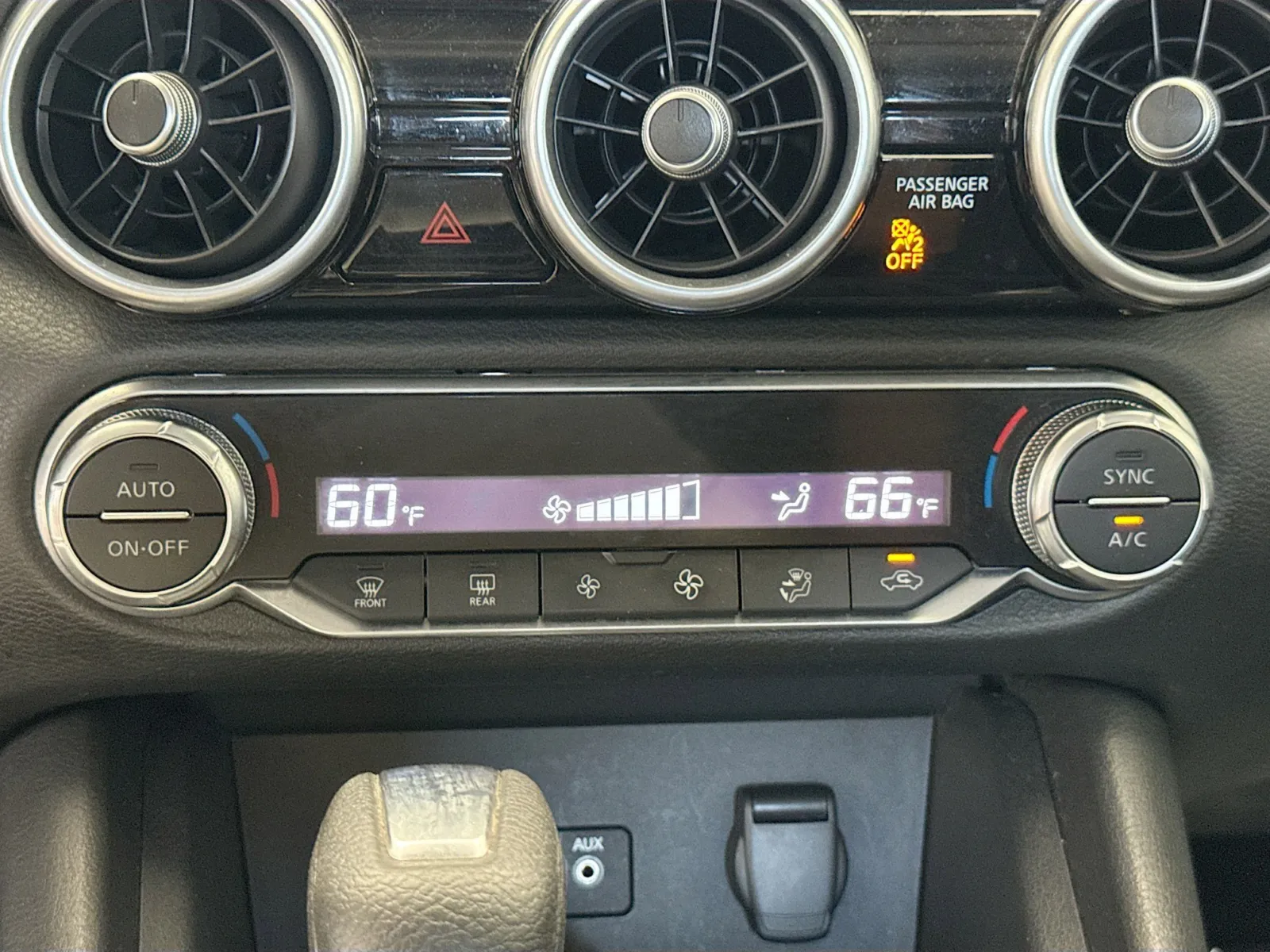 2021 Nissan Sentra SV photo 4