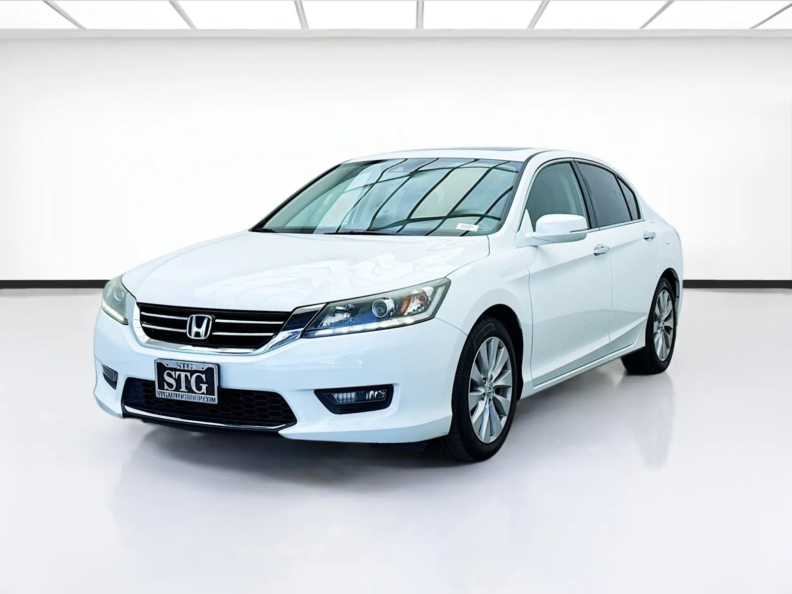 White 2015 Honda Accord EX-L for sale in Montclair, CA