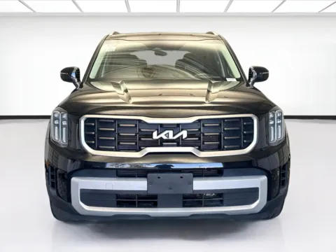 Photos of 2024 Kia Telluride S for sale in Montclair, CA at STG Montclair