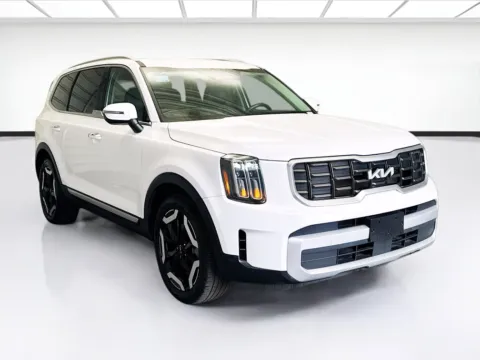 Another view of 2024 Kia Telluride S for sale in Montclair, CA at STG Montclair