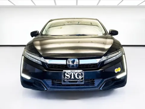 Photos of 2019 Honda Clarity Plug-In Hybrid for sale in Montclair, CA at STG Montclair